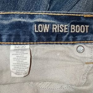 Low rise boot